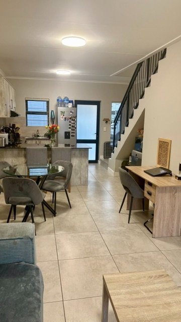 2 Bedroom Property for Sale in Zonnendal Western Cape